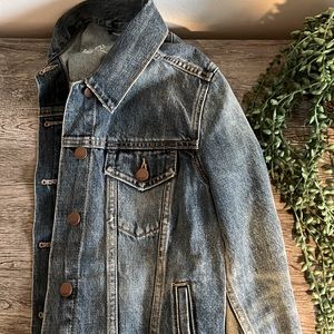 GAP jean jacket XS